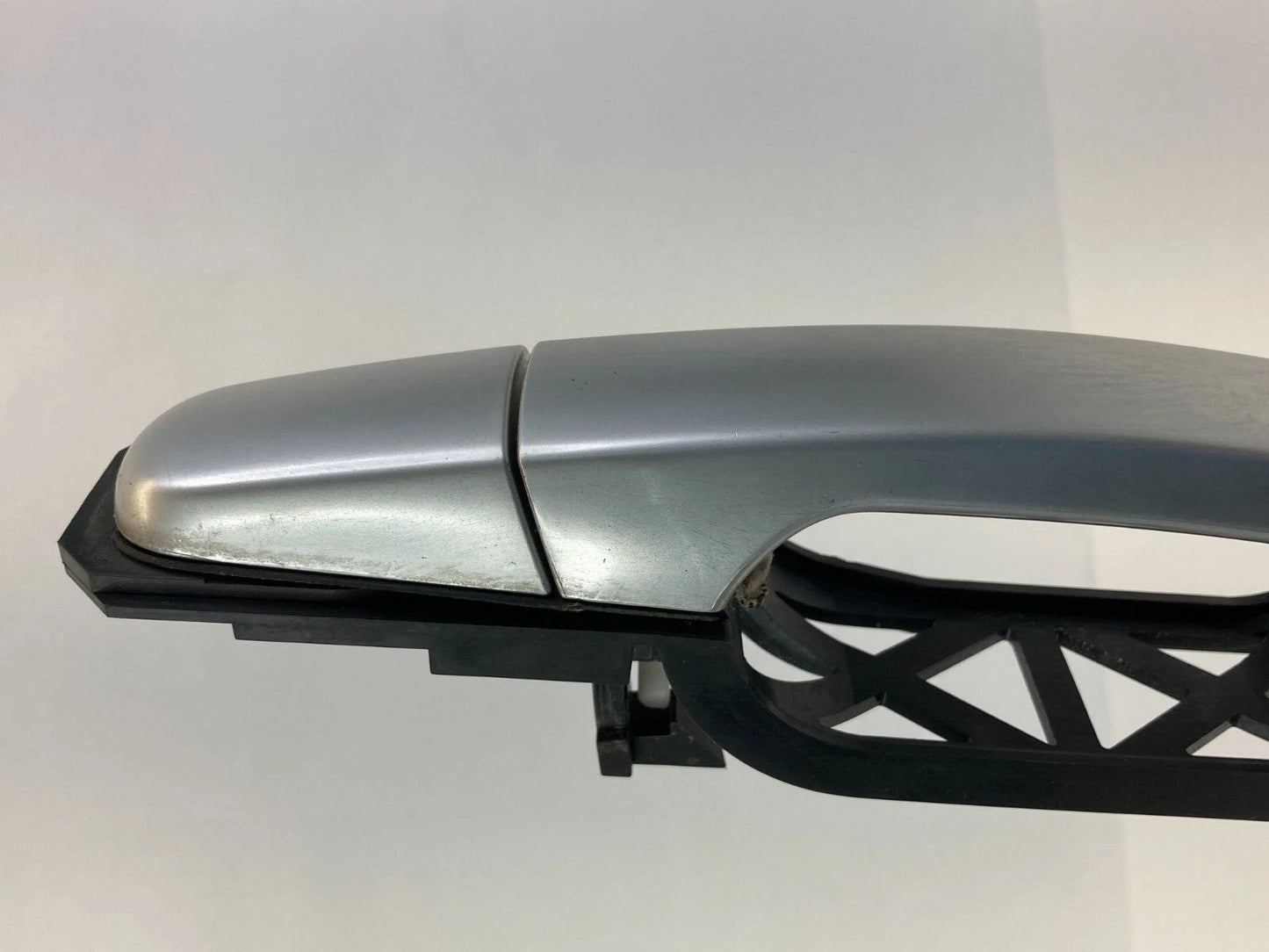 2006-2011 CHEVROLET HHR REAR RIGHT SIDE EXTERIOR DOOR HANDLE RR RH 15786204 OEM