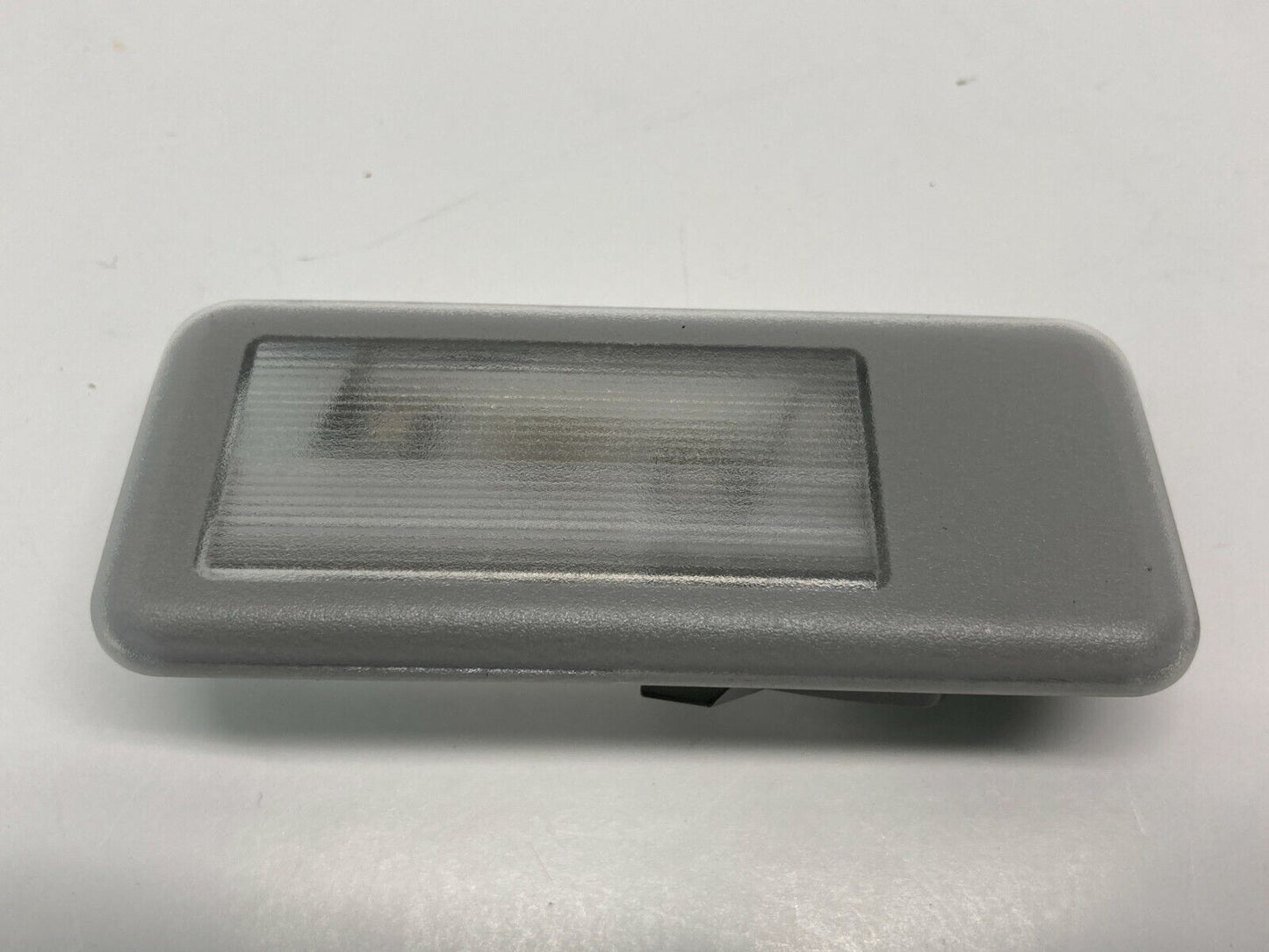 04 05 06 07 2004 2005 2006 2007 BMW X3 Sunvisor Light Lamp 140929 Gray OEM