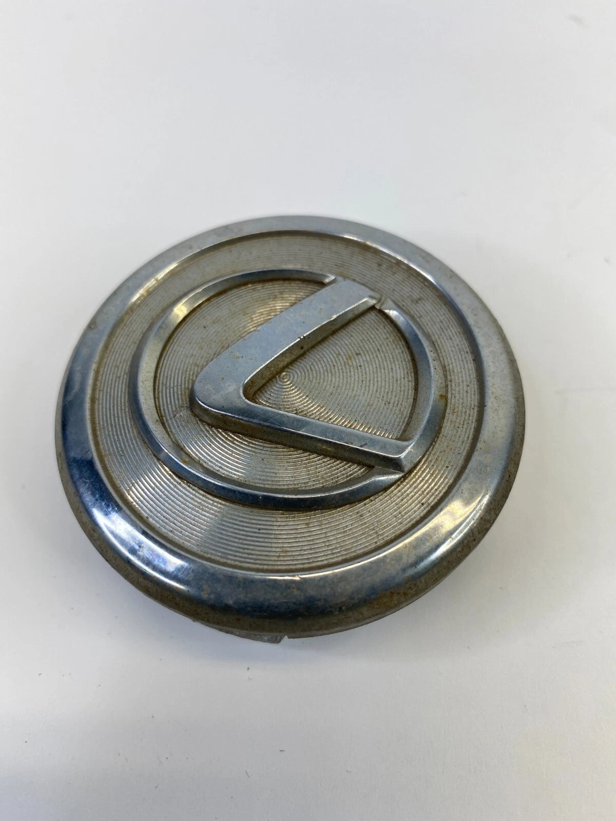 97-09 LEXUS ES300 GS300 RX330 RX400 RIM WHEEL CENTER HUB CAP CHROME OEM 2589A