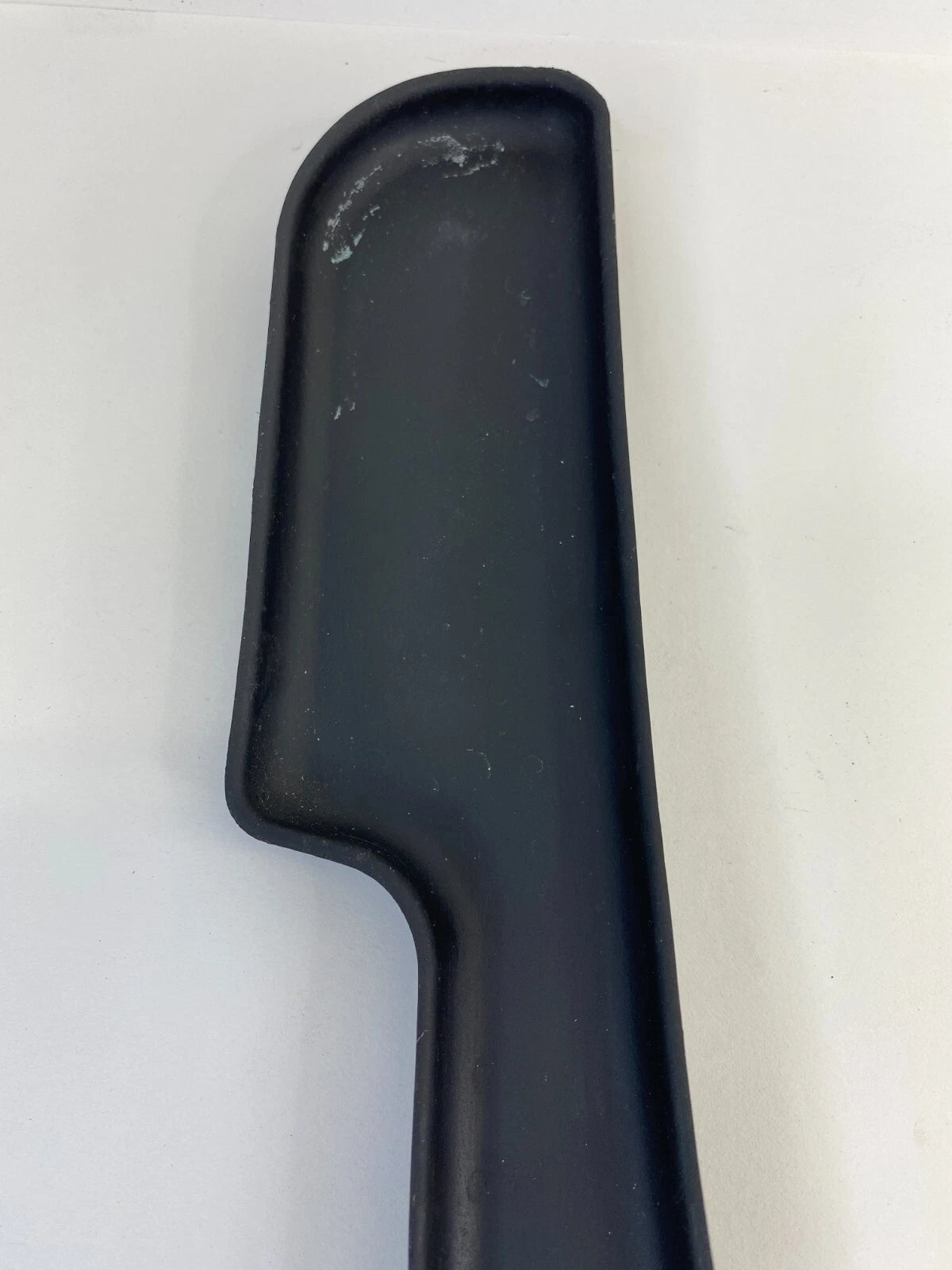 2004-2006 CADILLAC SRX RIGHT SIDE MOLDING TRIM INSER MAT ASSEMBLY OEM