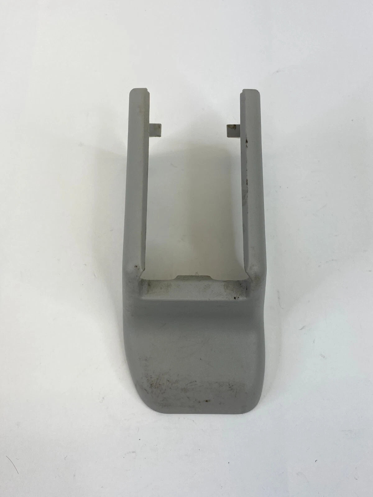 2007-2009 LEXUS ES350 FRONT RIGHT PASSENGER SEAT TRACK RAIL END COVER 7213733100