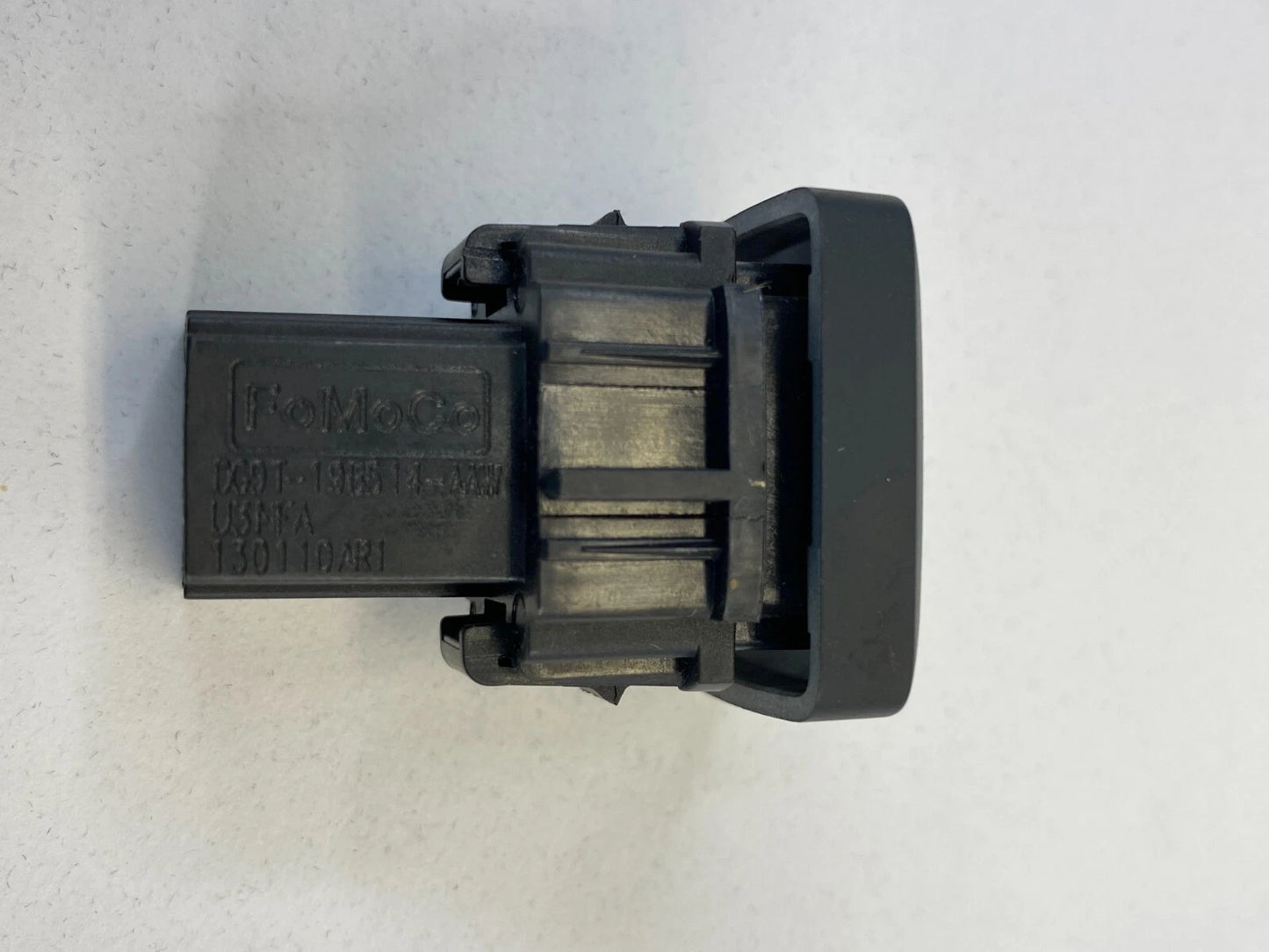 2013-2020 FORD FUSION SE SEDAN 4-DR DASH TRUNK LID RELEASE SWITCH DG9T198514AAW