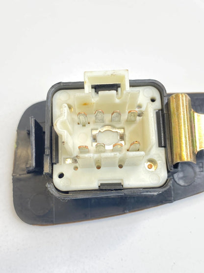 2004 2005 BUICK CENTURY REAR RIGHT DOOR POWER WINDOW SWITCH BUTTON 10262608 OEM