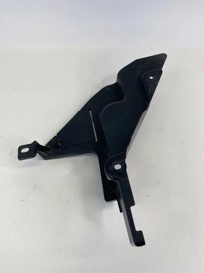 2004-2009 MAZDA 3 AIR INTAKE CLEANER RESONATOR DUCT BOX HOUSING ASSEMBLY OEM