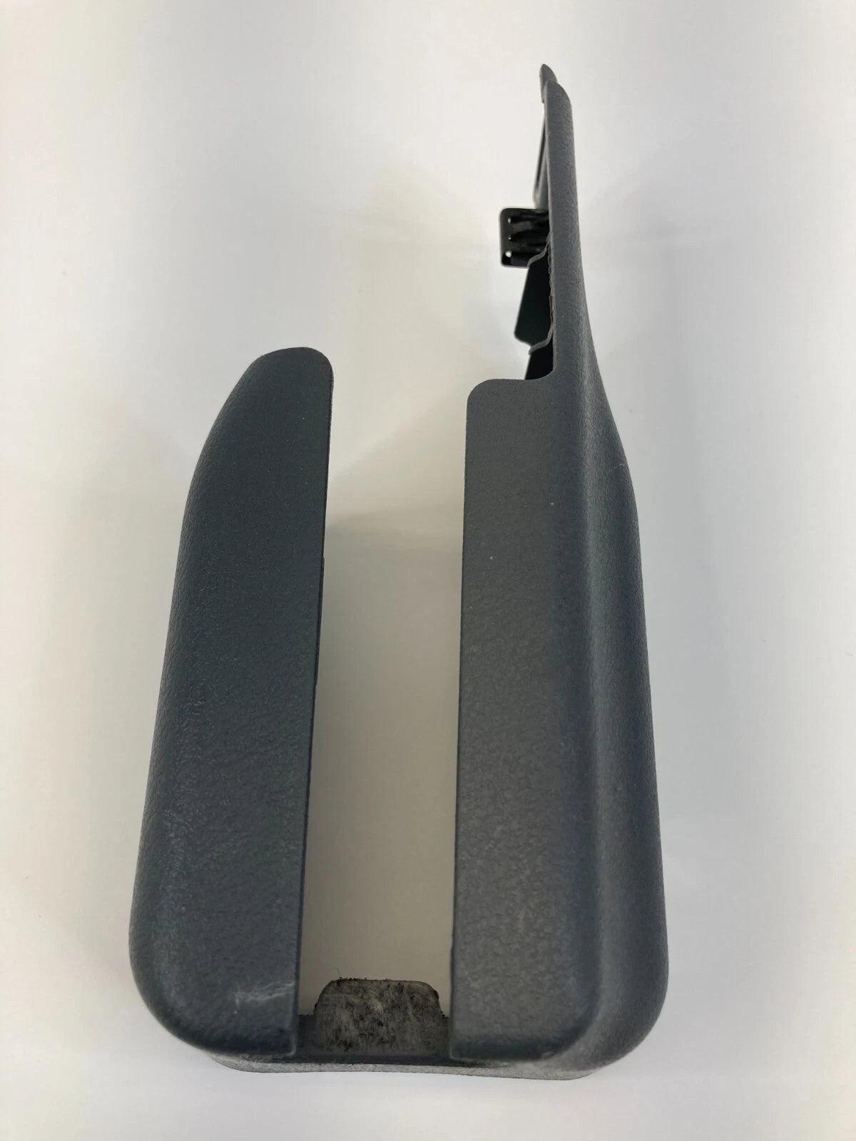 2003-2007 HONDA ACCORD REAR RIGHT SIDE SEAT TRACK END COVER TRIM 81192-SDA-L011