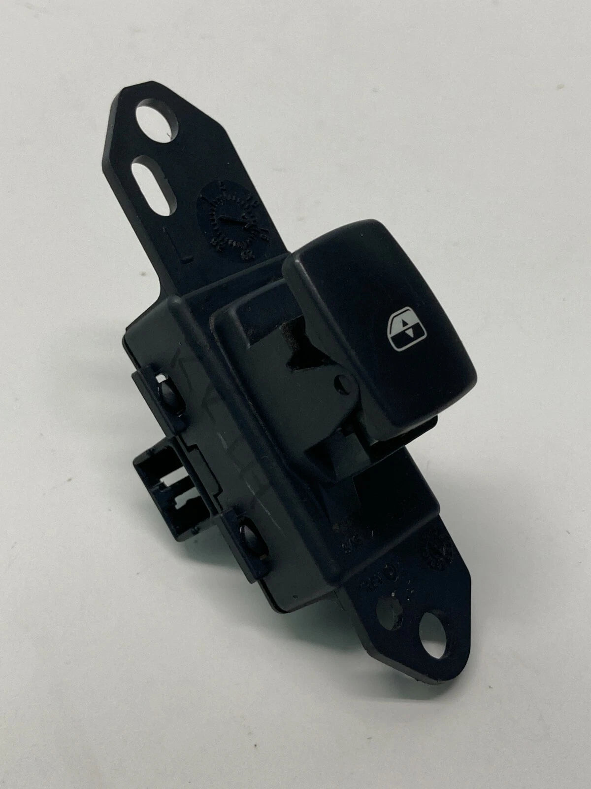 2004-2008 CHRYSLER PACIFICA REAR LEFT SIDE DOOR POWER WINDOW CONTROL SWITCH OEM