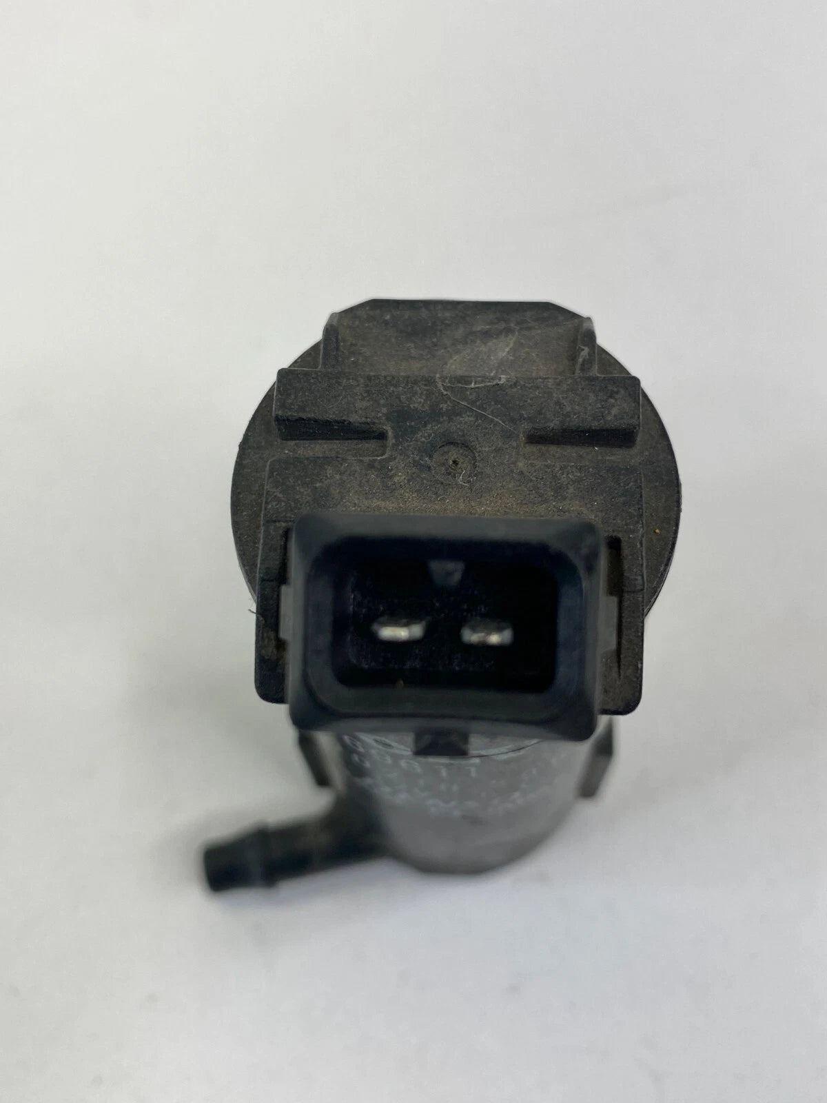 2001-2004 VOLVO S60 FRONT OR REAR WINDSHIELD WASHER PUMP ASSEMBLY 9169611 OEM