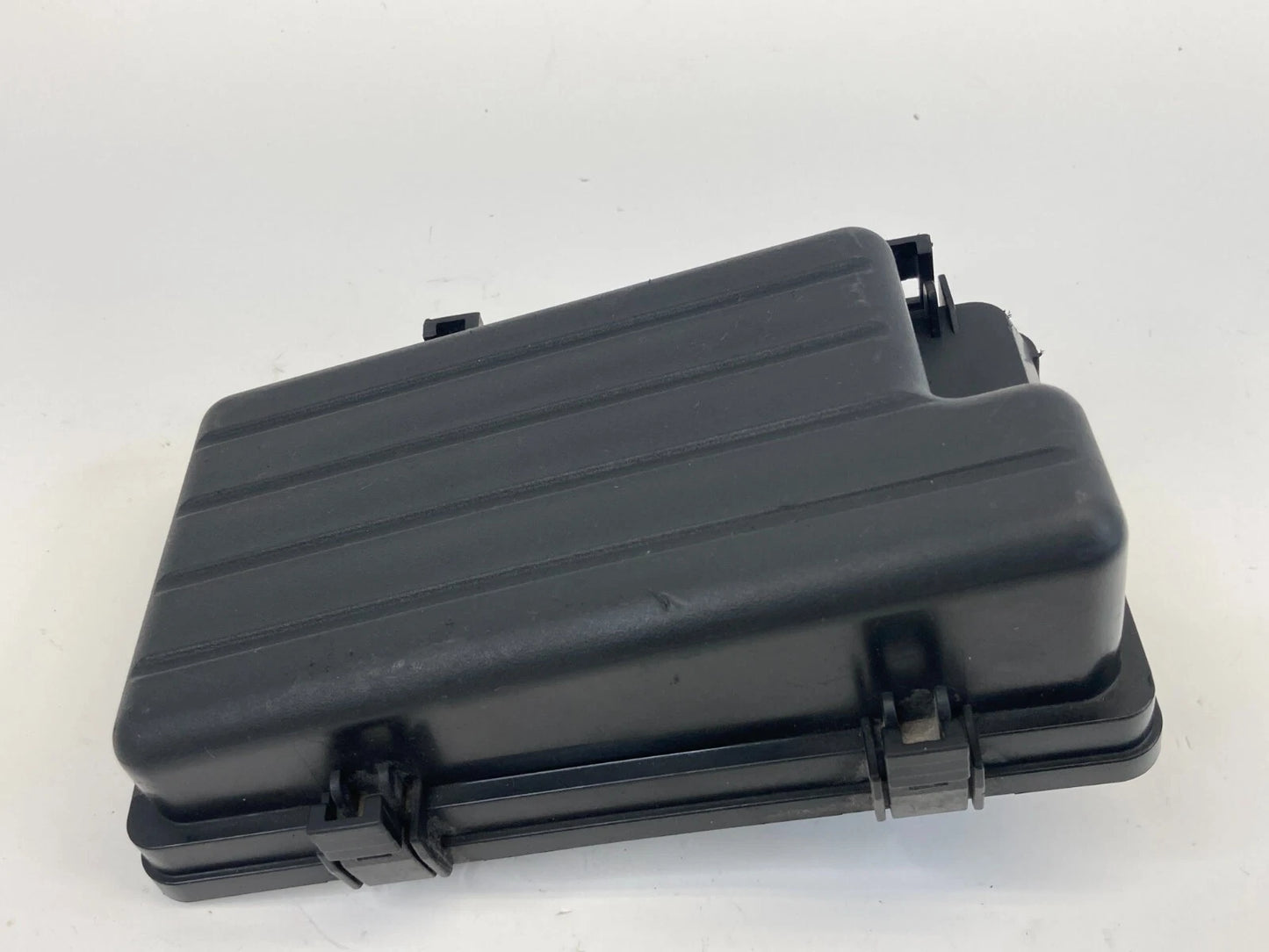 2003-2007 HONDA ACCORD 2.4L L4 ENGINE COMPARTMENT UPPER FUSE BOX RELAY LID COVER