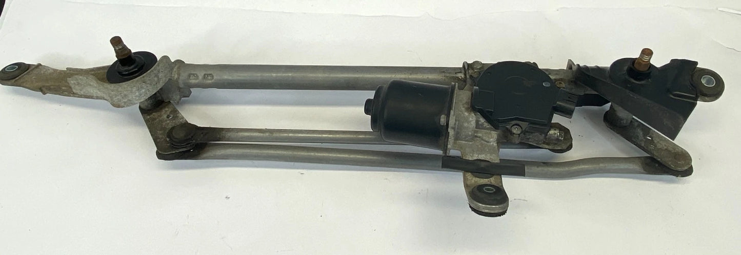 2010-2014 SUBARU OUTBACK FRONT WINDSHIELD WIPER MOTOR ASSY W/ LINKAGE OEM