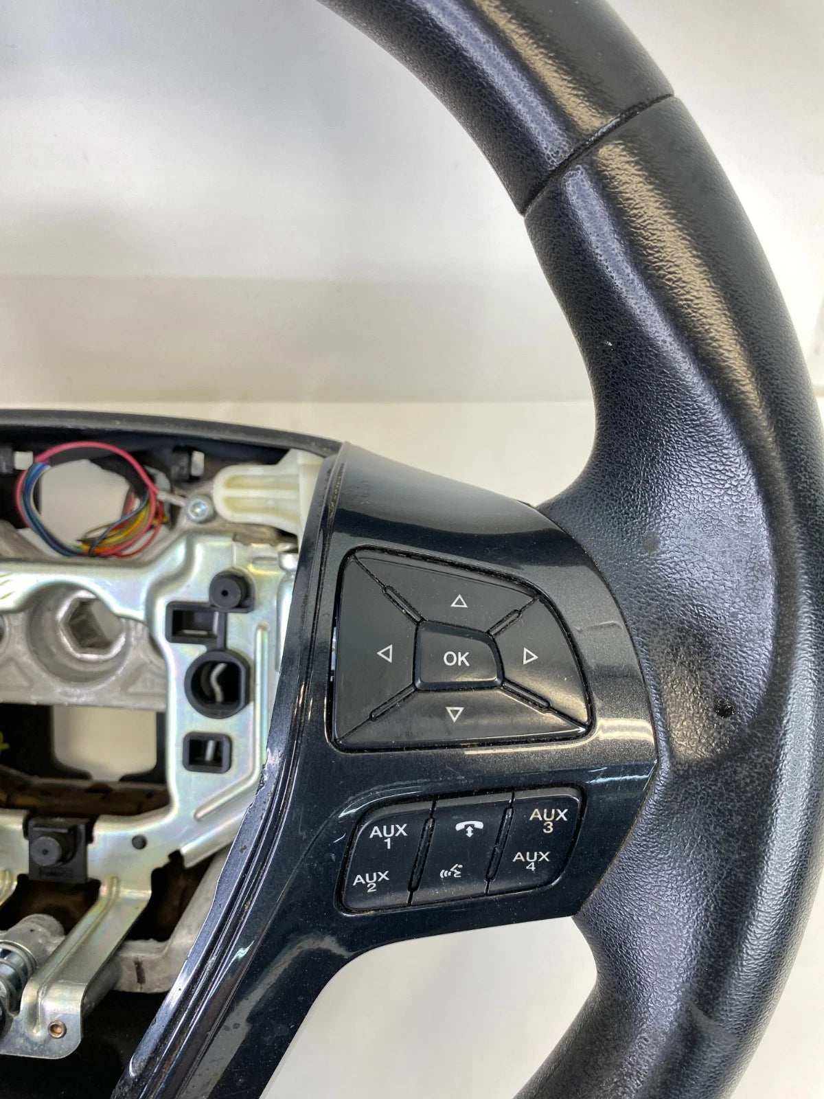 2016-2019 FORD INTERCEPTOR UTILITY STEERING WHEEL W AUDIO & CRUISE CONTROLS OEM