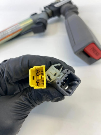 2007-2011 HONDA CR-V FRONT LEFT DRIVER SIDE SEAT BELT BUCKLE END ASSY OEM