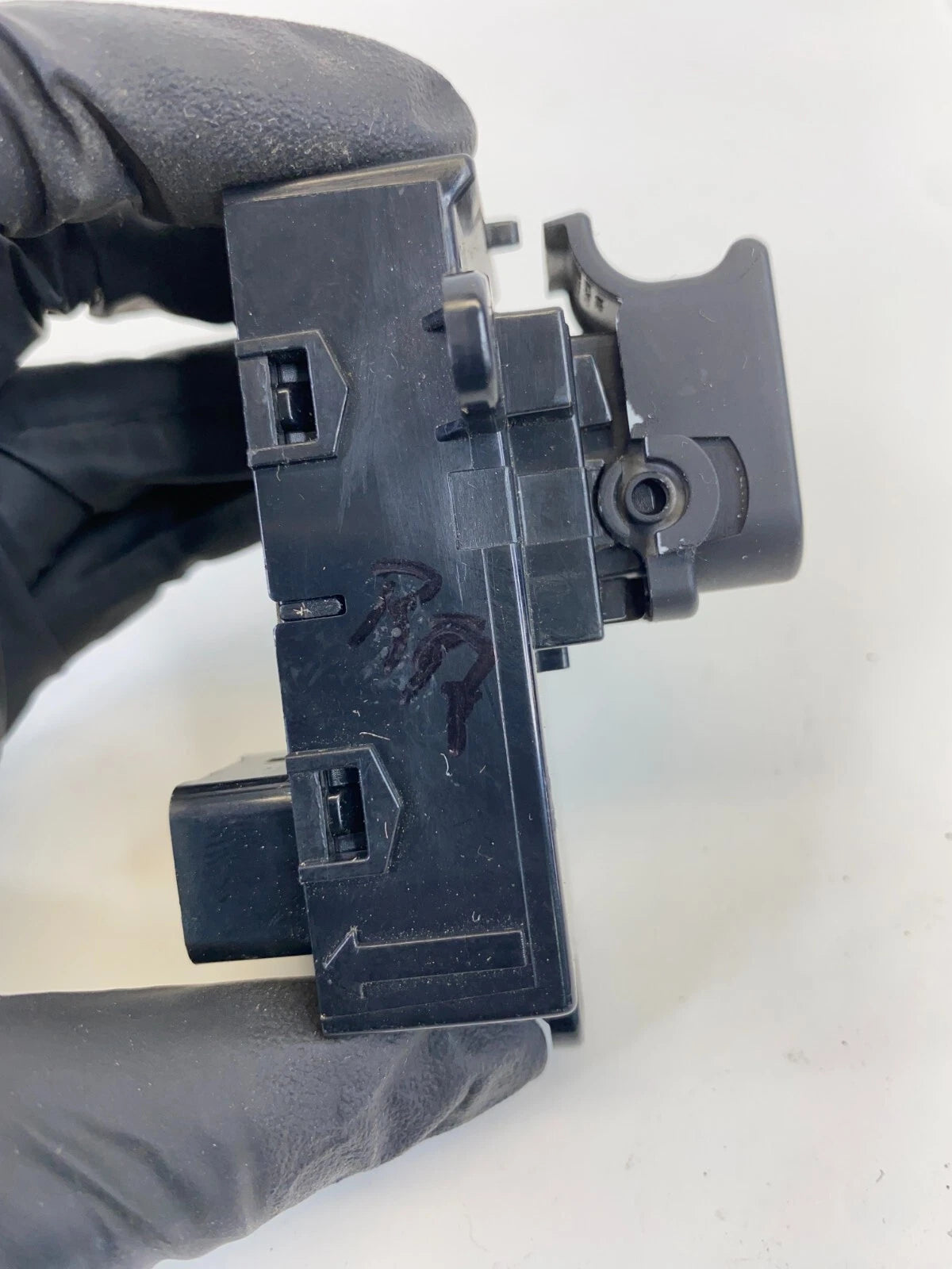 2014-2016 KIA OPTIMA REAR RIGHT DOOR WINDOW SWITCH UNIT OEM FACTORY 492520-1210