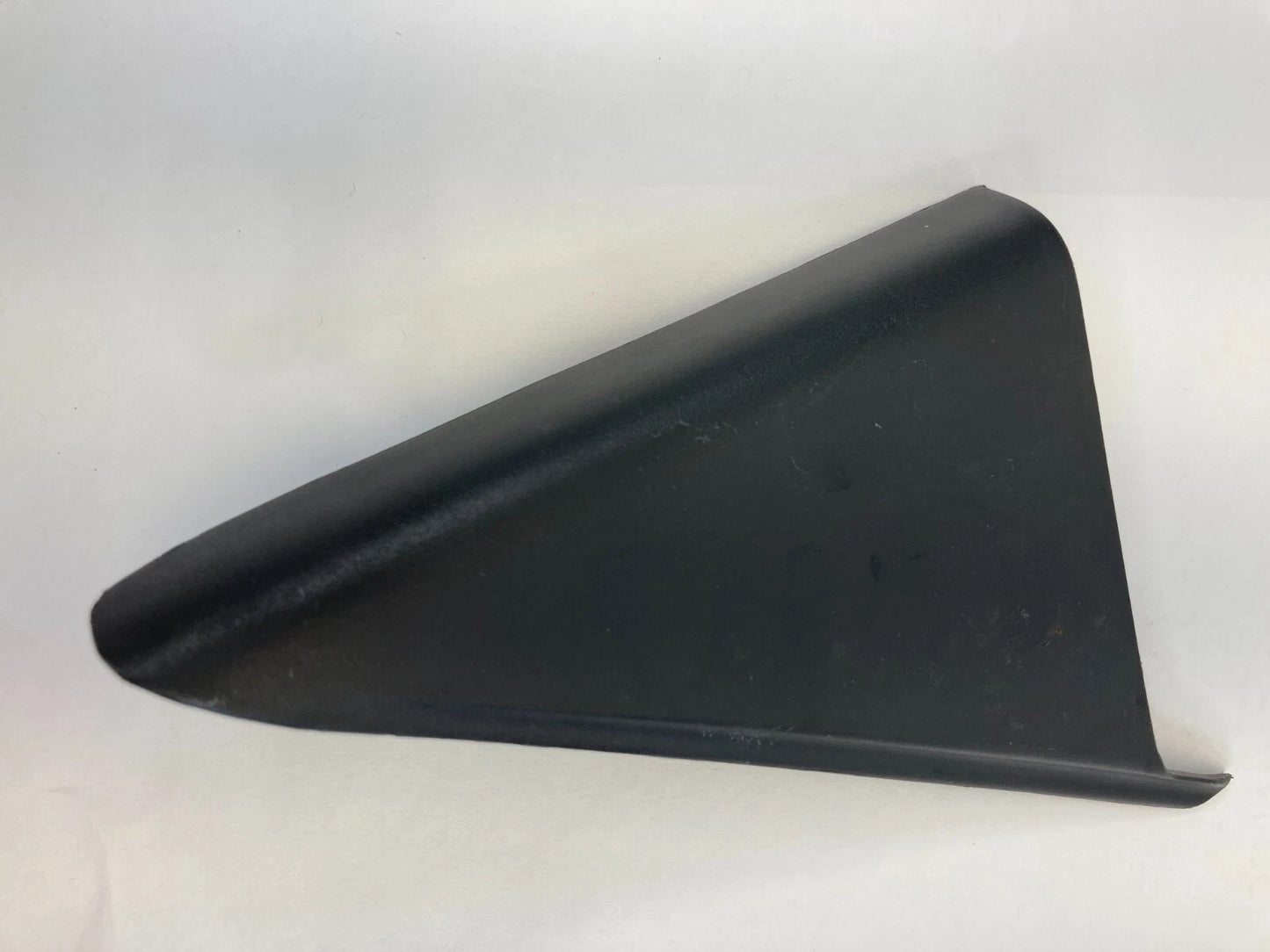 2011-2014 HYUNDAI SONATA REAR LEFT INNER DOOR CORNER MOLDING COVER 839103S000