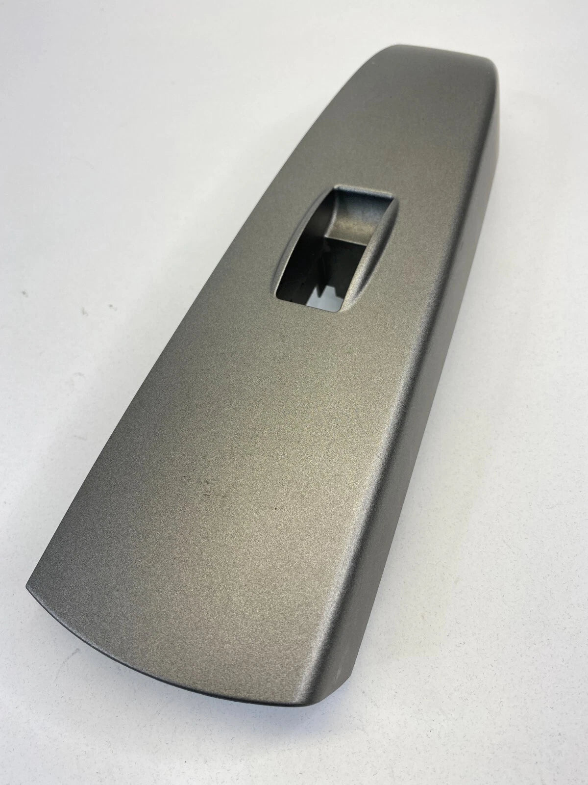 04-09 TOYOTA PRIUS REAR LEFT WINDOW CONTROL SWITCH COVER BEZEL OEM 74272-47050