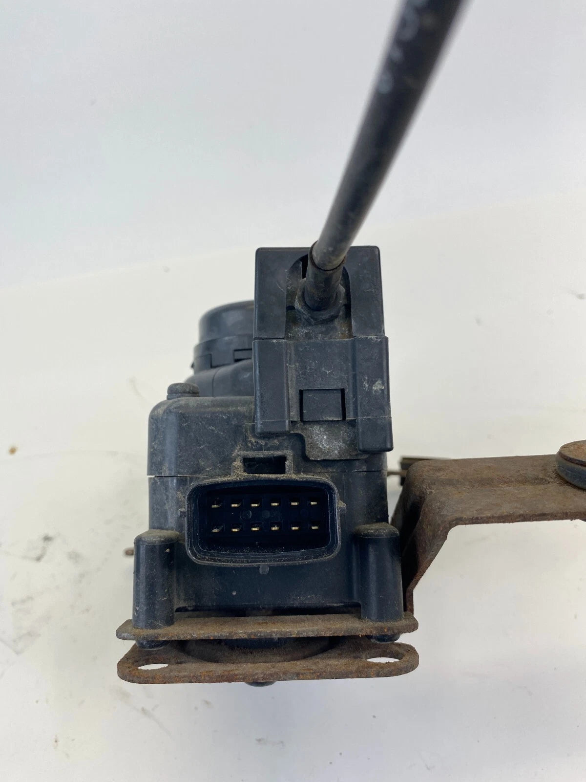 2010 2011 KIA SOUL 2.0L 16V A/T CRUISE CONTROL MOTOR ACTUATOR 96400-2K000 OEM