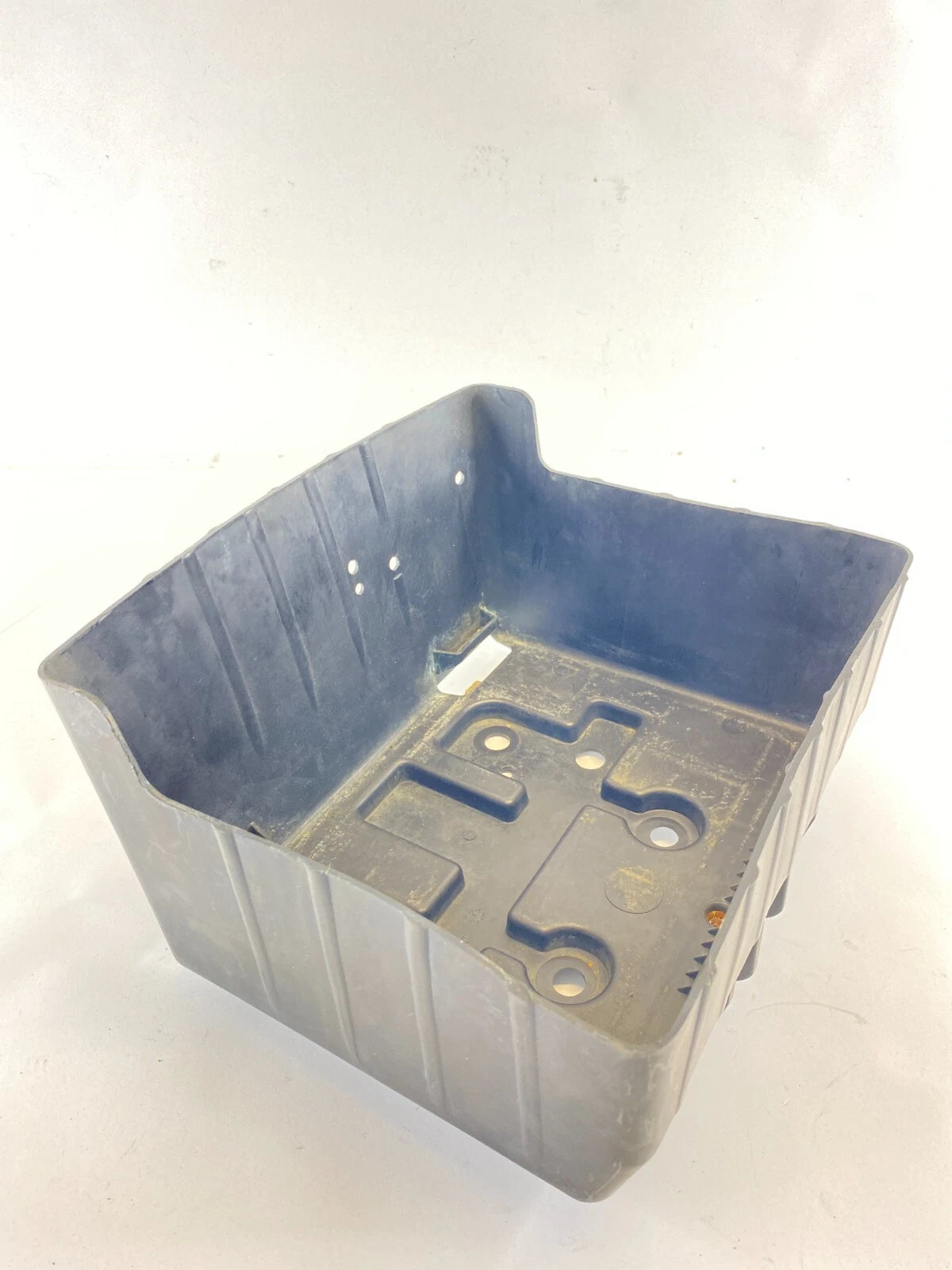 2005 2006 2007 FORD FIVE HUNDRED SEDAN BATTERY TRAY HOLDER BOX BRACKET OEM
