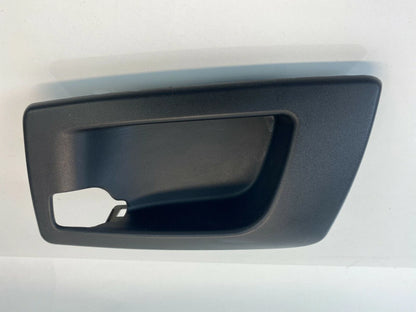 2003-2007 CADILLAC CTS REAR LEFT SIDE INTERIOR DOOR HANDLE BEZEL 25752965 OEM