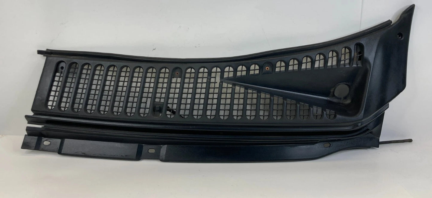 1999-2001 FORD F-250 F250 SUPER DUTY WINDSHIELD LEFT WIPER COWL F81B-2502223AKW