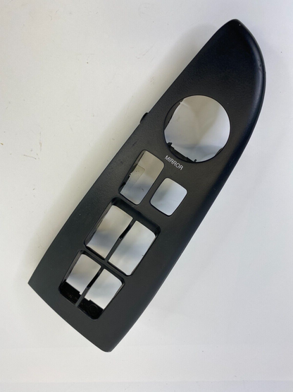 2007-2010 Hyundai Elantra Front Left Door Power Window Switch Bezel 93570-2H010