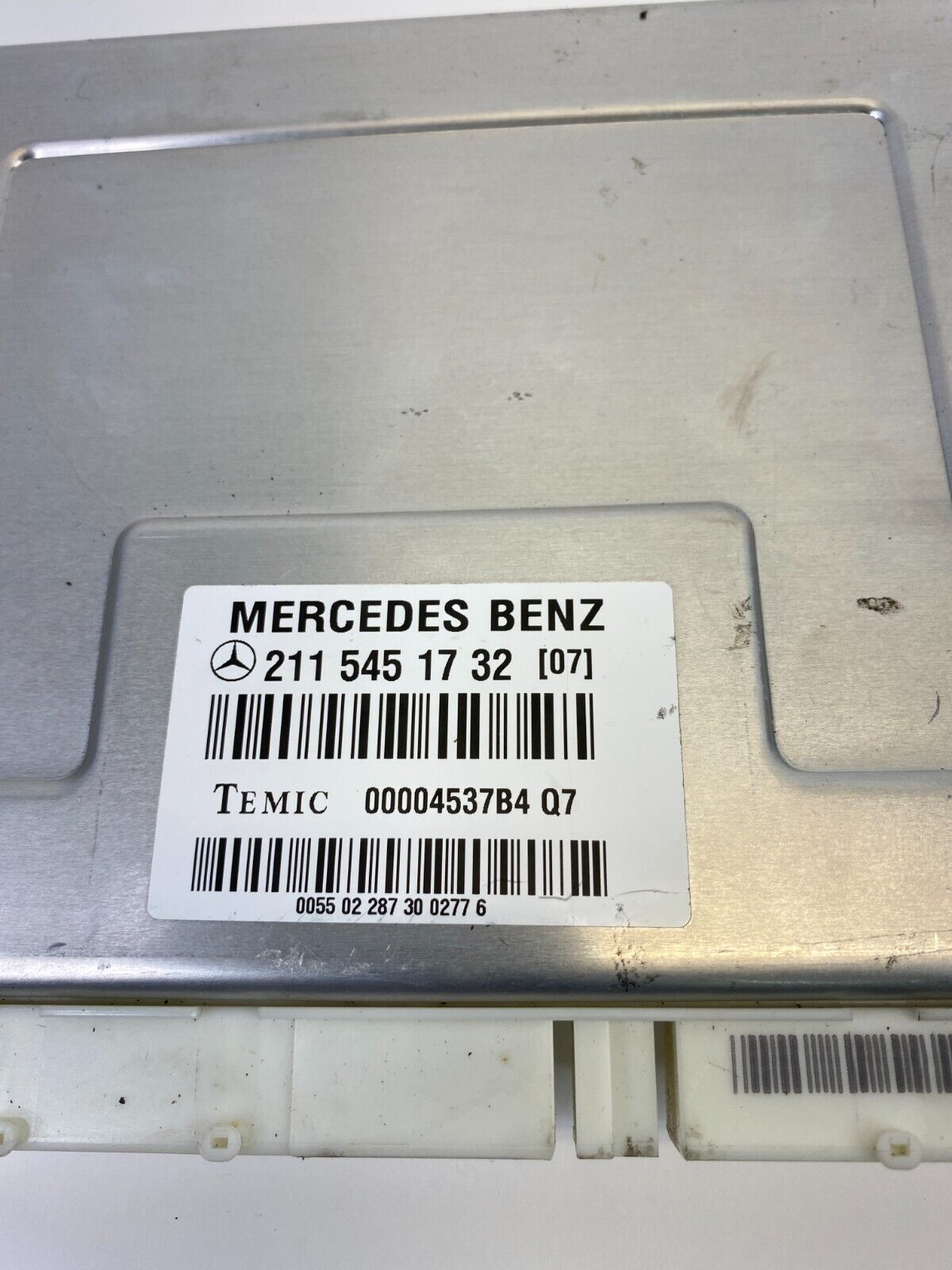 2003-2006 Mercedes-Benz E500 Suspension Control Module 211-545-17-32 OEM