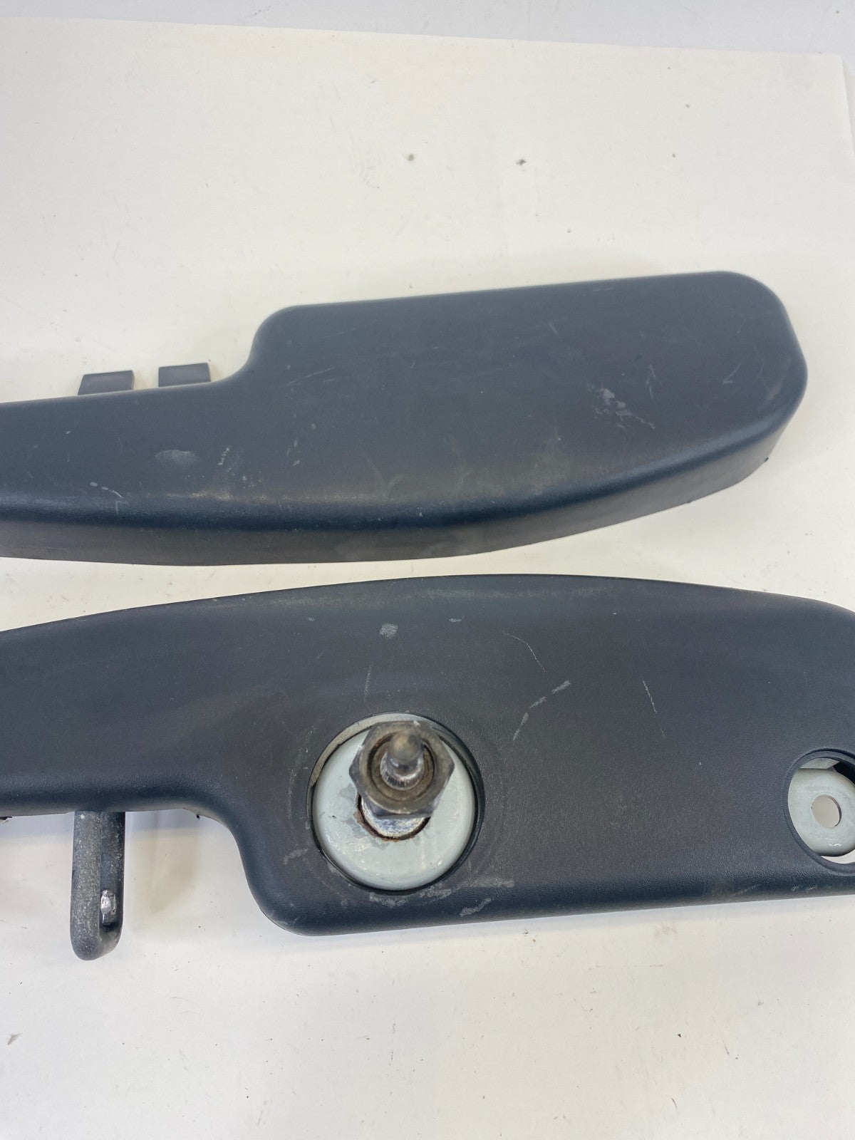 2005-2010 Kia Sportage Rear Wiper Motor & Linkage Assembly 98700-1F002