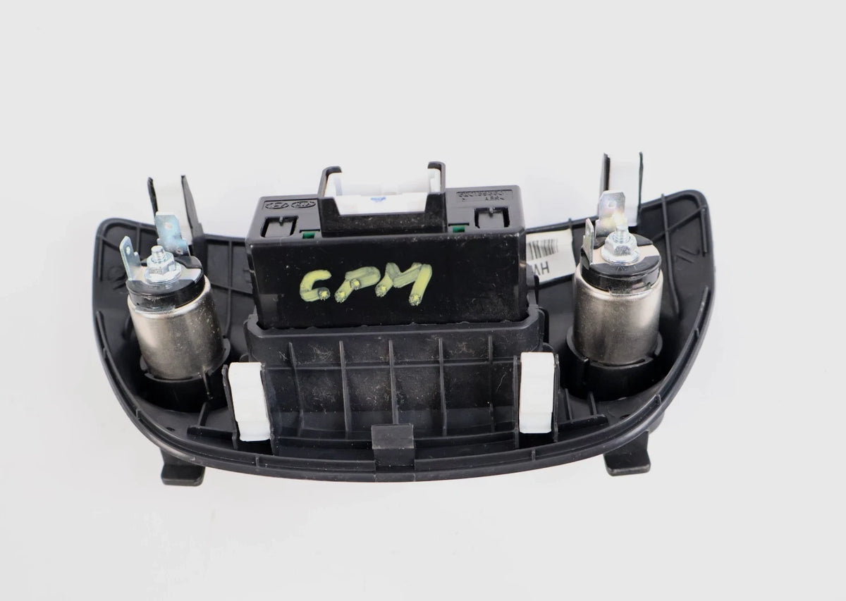 10-13 KIA SOUL DASH USB AUX MEDIA PORT DUAL 12V POWER OUTLET ASSEMBLY 847462K200