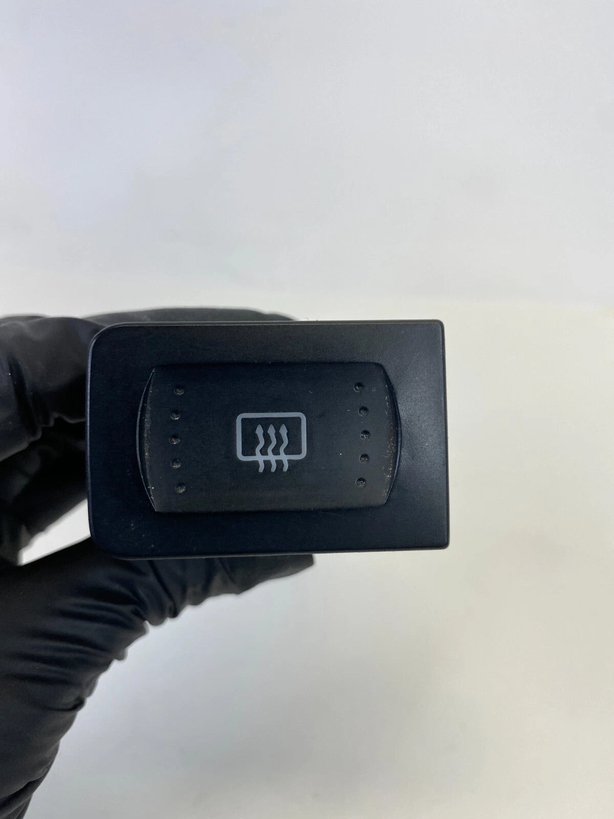 01-05 VOLKSWAGEN JETTA 06-09 GTI REAR WINDOW DEFROSTER SWITCH BUTTON 1J0959621D
