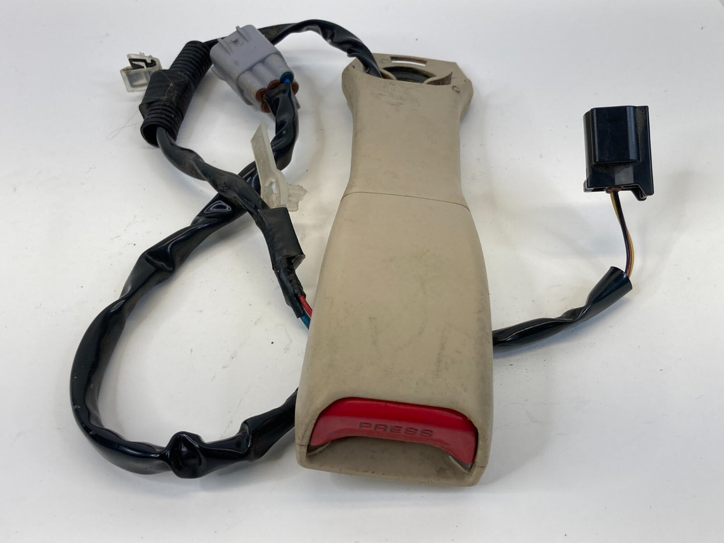 2001-2006 Lexus LS430 Front Left Driver Seat Belt Buckle E027603 OEM