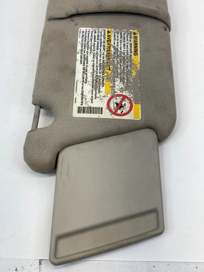 2001-2005 PONTIAC AZTEK FRONT RIGHT PASSENGER SIDE SUN VISOR SHADE W / MIRROR