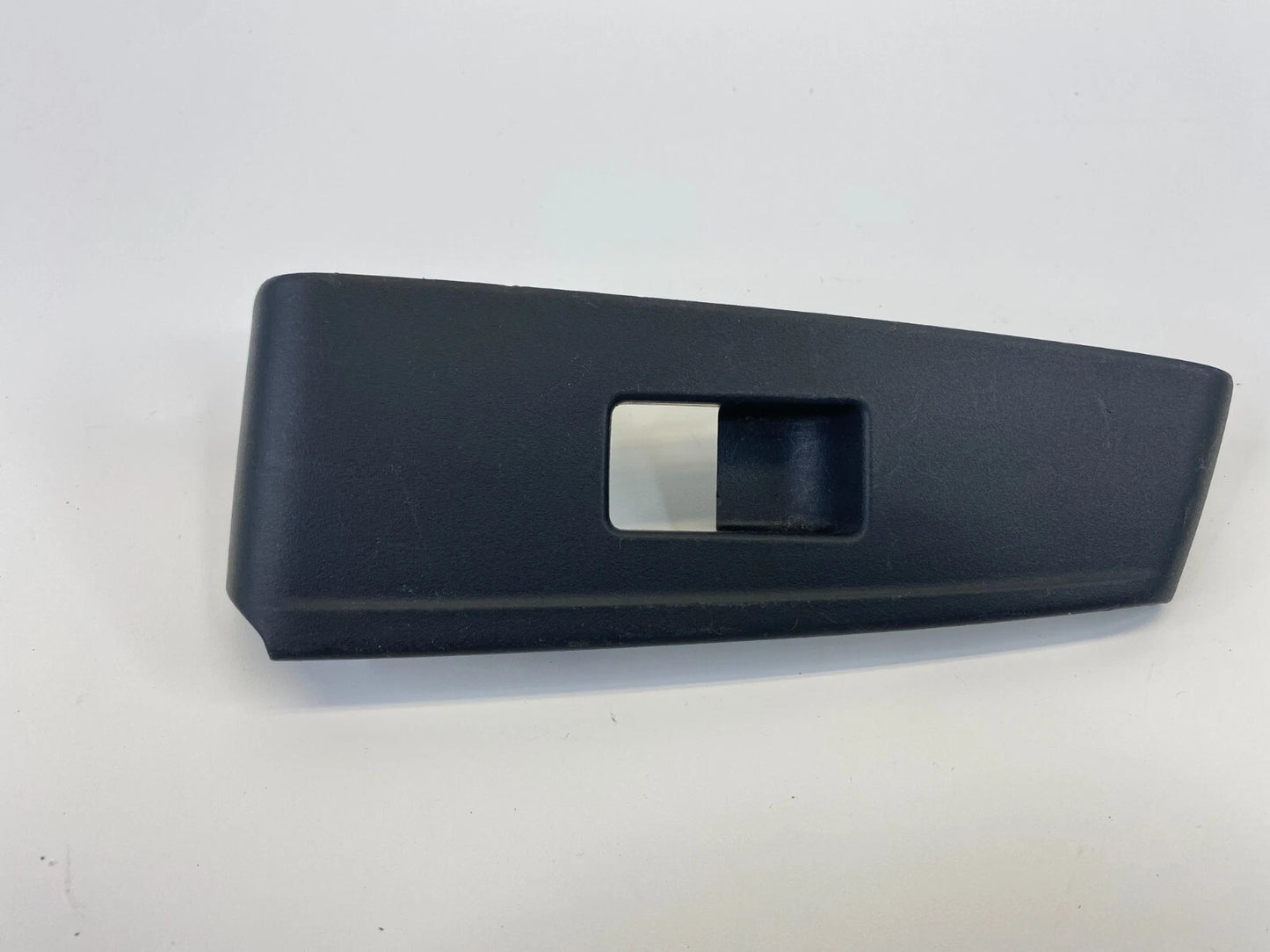 2008-2012 HONDA ACCORD SEDAN REAR LEFT SIDE DOOR WINDOW SWITCH BEZEL 83791TA0A0