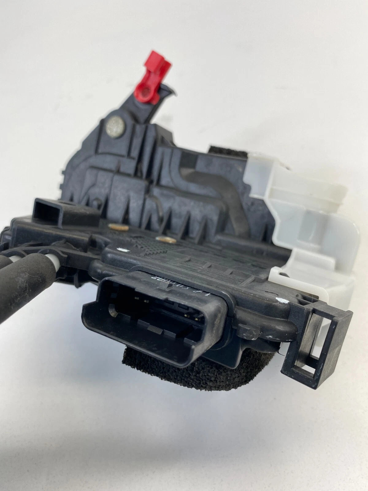 2010-2013 KIA FORTE REAR RIGHT DOOR LOCK LATCH RELEASE ACTUATOR 81420-1M020 OEM