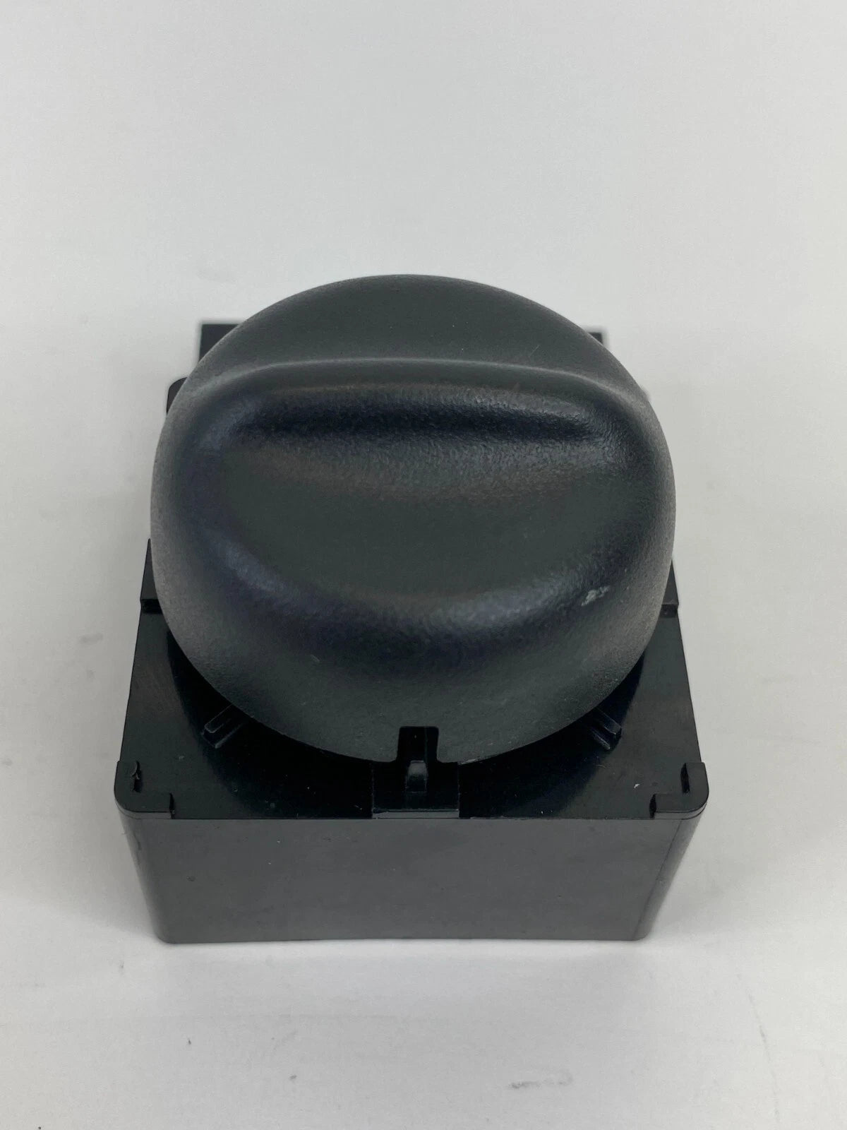 09-12 GMC ACADIA CHEVY TRAVERSE FRONT SEAT LUMBAR CONTROL SWITCH 25948854 OEM