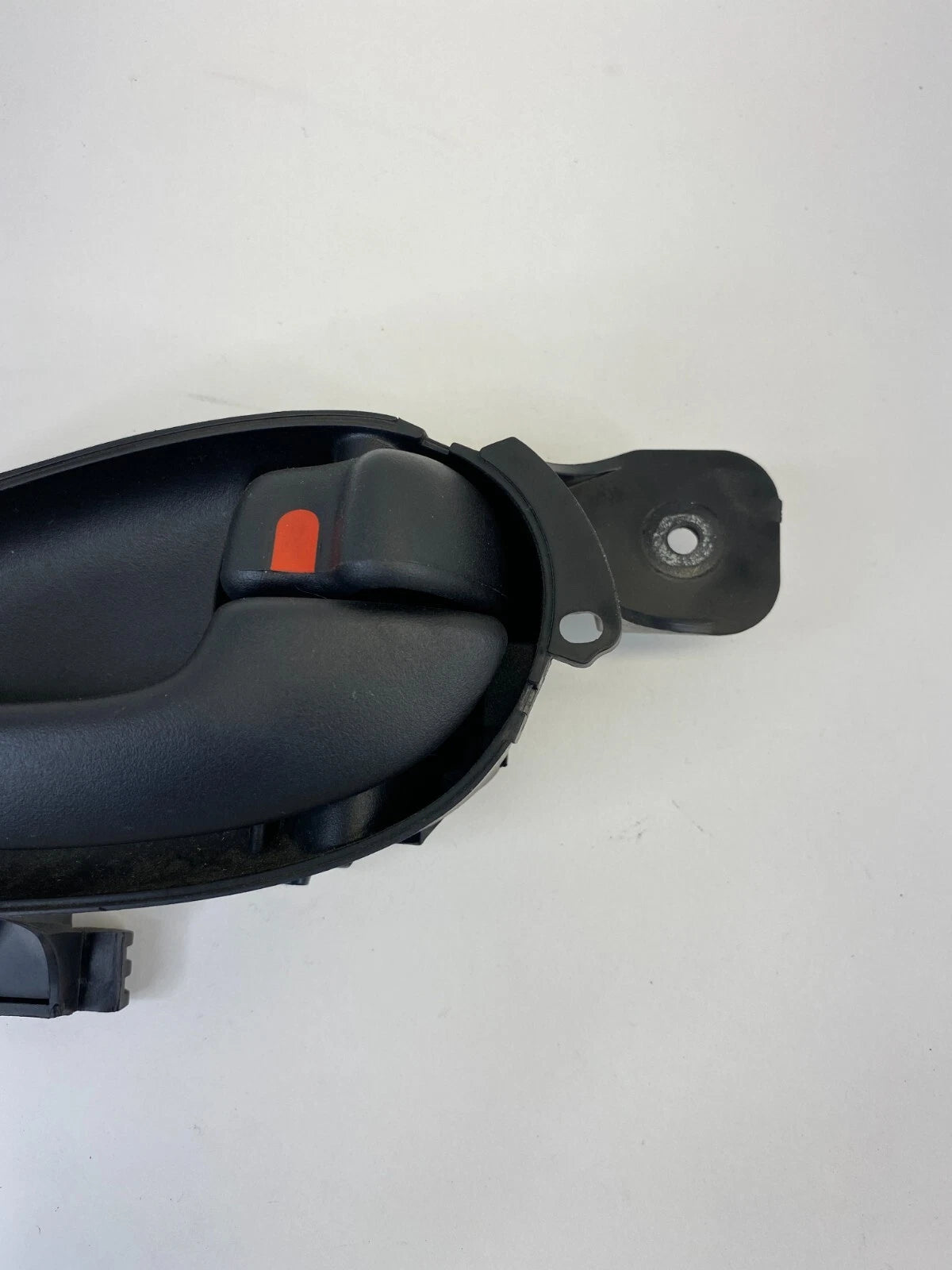 2002-2009 CHEVROLET TRAILBLAZER REAR RIGHT SIDE INTERIOR DOOR HANDLE 107602 OEM
