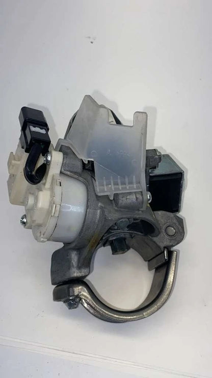 2009-2013 TOYOTA MATRIX IGNITION SWITCH LOCK CYLINDER & KEY 89783-02070 OEM