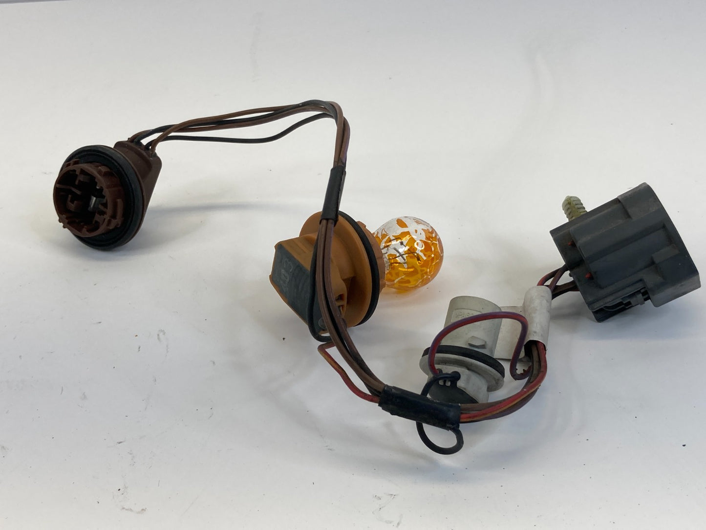 05-08 Dodge Magnum Left Turn Signal Park Light Wire Wiring Harness 61A30020402