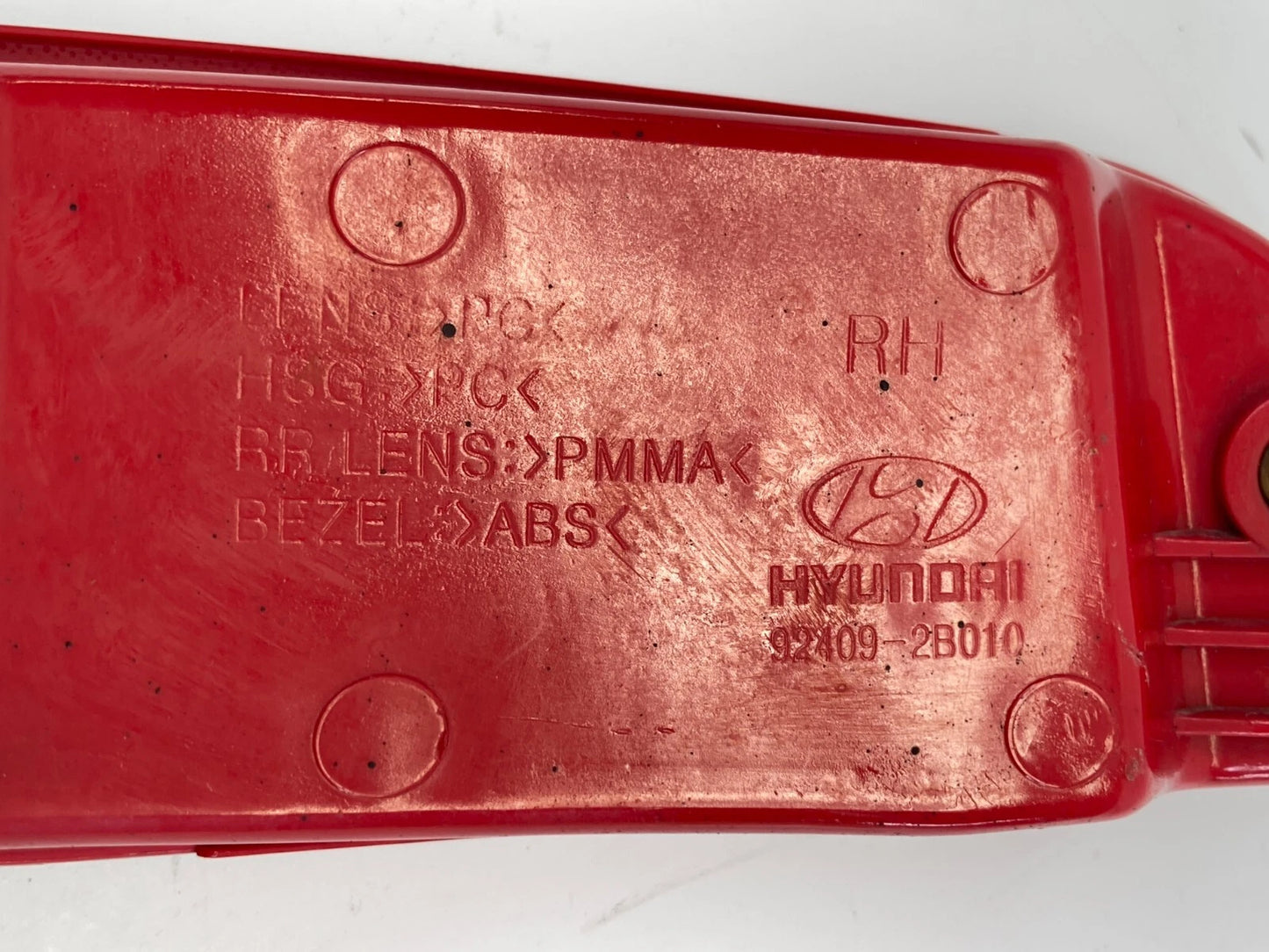 07 08 09 HYUNDAI SANTA FE REAR RIGHT SIDE BUMPER REFLECTOR 92409-2B010 OEM
