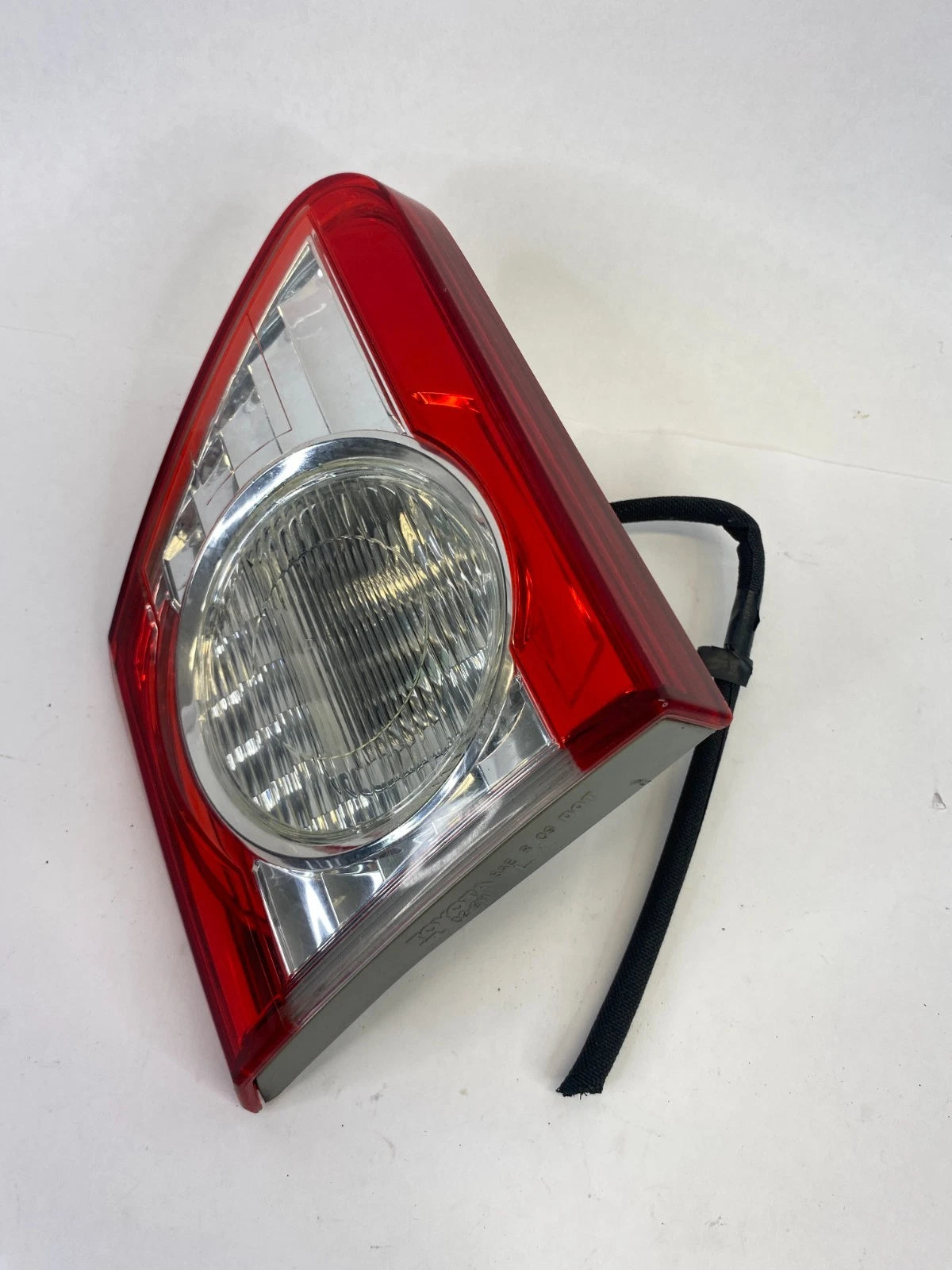2011-2013 TOYOTA COROLLA REAR LEFT SIDE INNER LID TAIL LIGHT TAILLIGHT LAMP OEM