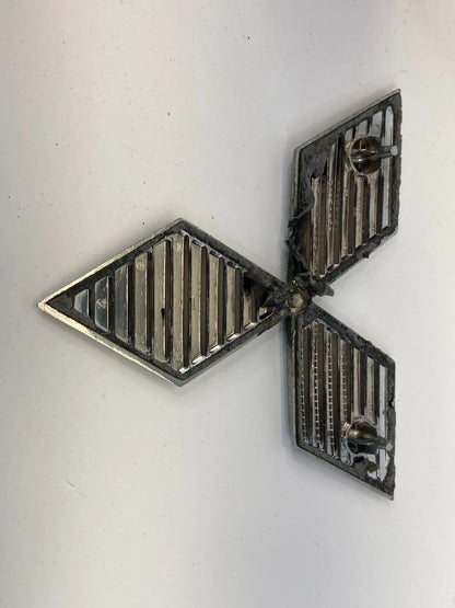 07-12 MITSUBISHI GALANT SEDAN REAR TRUNK LID EMBLEM BADGE LOGO SYMBOL 7415A191