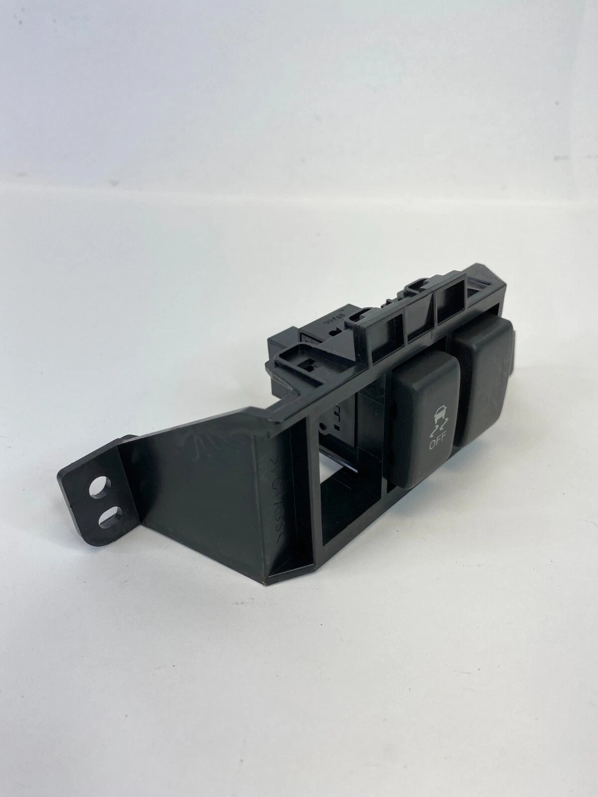 07-13 NISSAN ALTIMA DASH PANEL HOLE BLANK TRACTION SWITCH COVER 68492-AX000 OEM