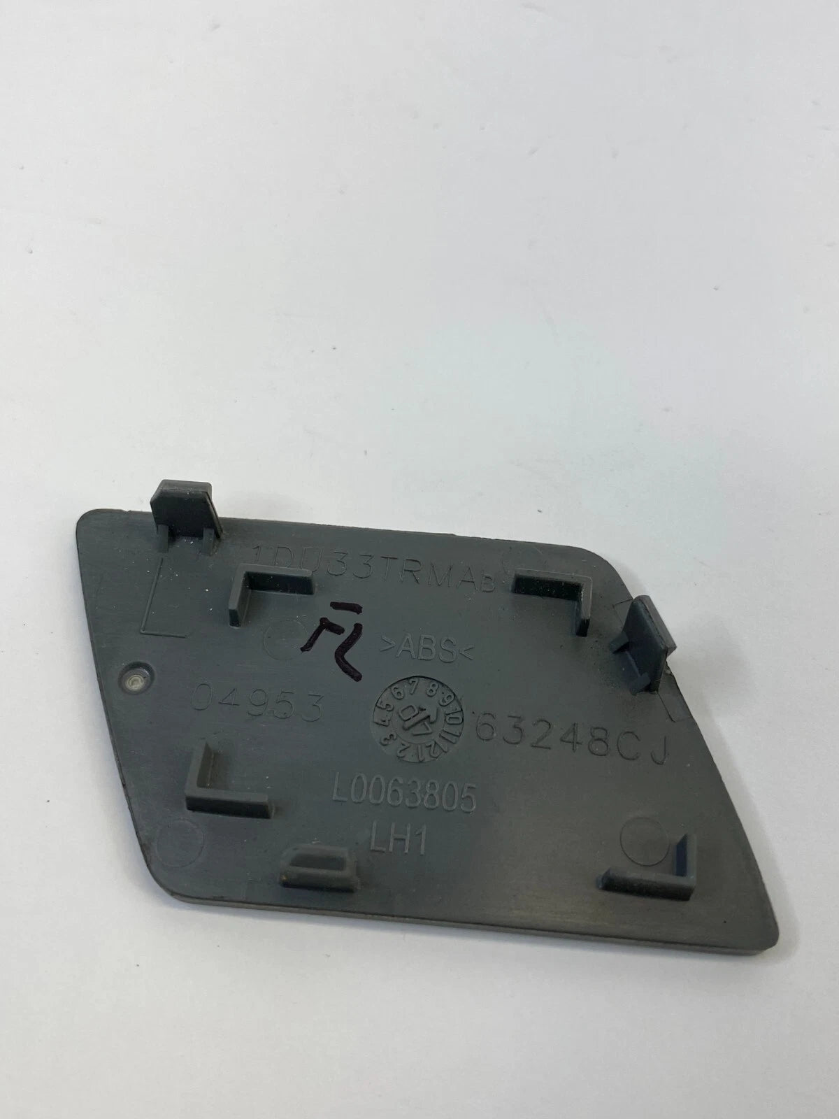 2008-2010 CHRYSLER TOWN & COUNTRY FRONT LEFT DRIVER HANDLE COVER BEZEL CAP TRIM