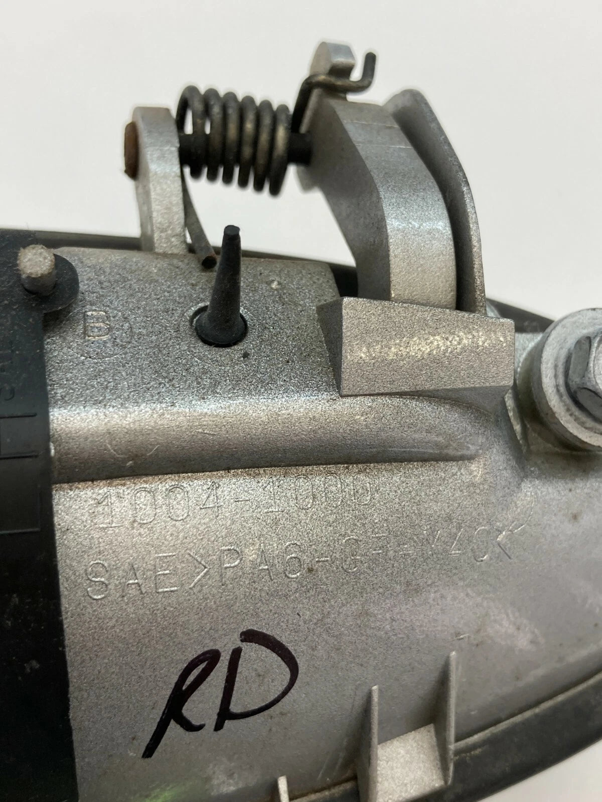 00 01 02 03 04 05 Buick LeSabre Rear Left Side Exterior Door Handle Assembly OEM