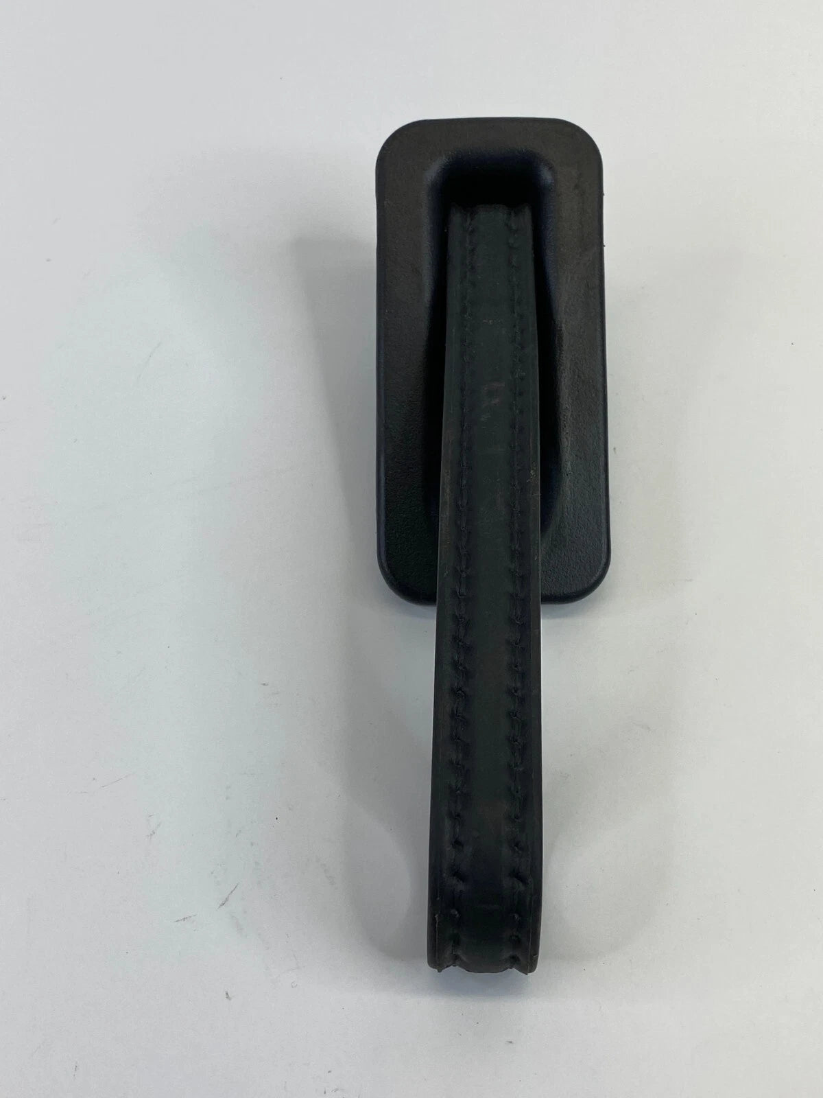 2008-2012 CHEVROLET MALIBU REAR TRUNK LIFTGATE ASSIST STRAP DOOR PULL HANDLE