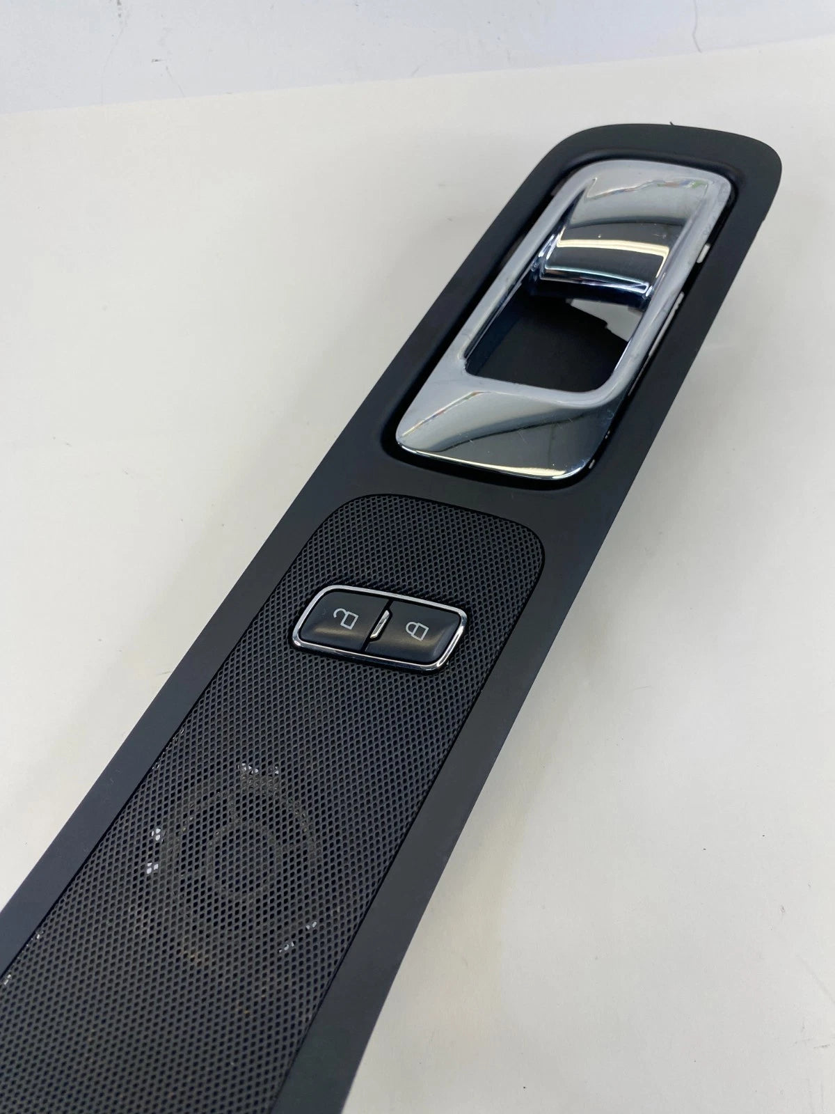 2016-2019 FORD POLICE INTERCEPTOR UTILITY FRONT RIGHT SIDE INTERIOR DOOR HANDLE