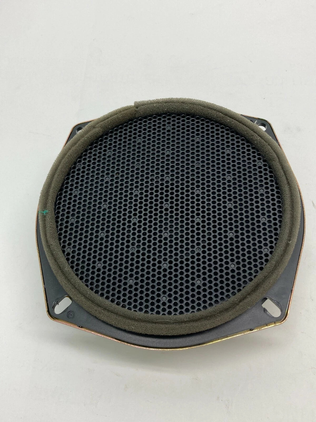 2002-2007 BUICK RENDEZVOUS REAR LEFT SIDE DOOR SPEAKER SYSTEM AUDIO 10432364