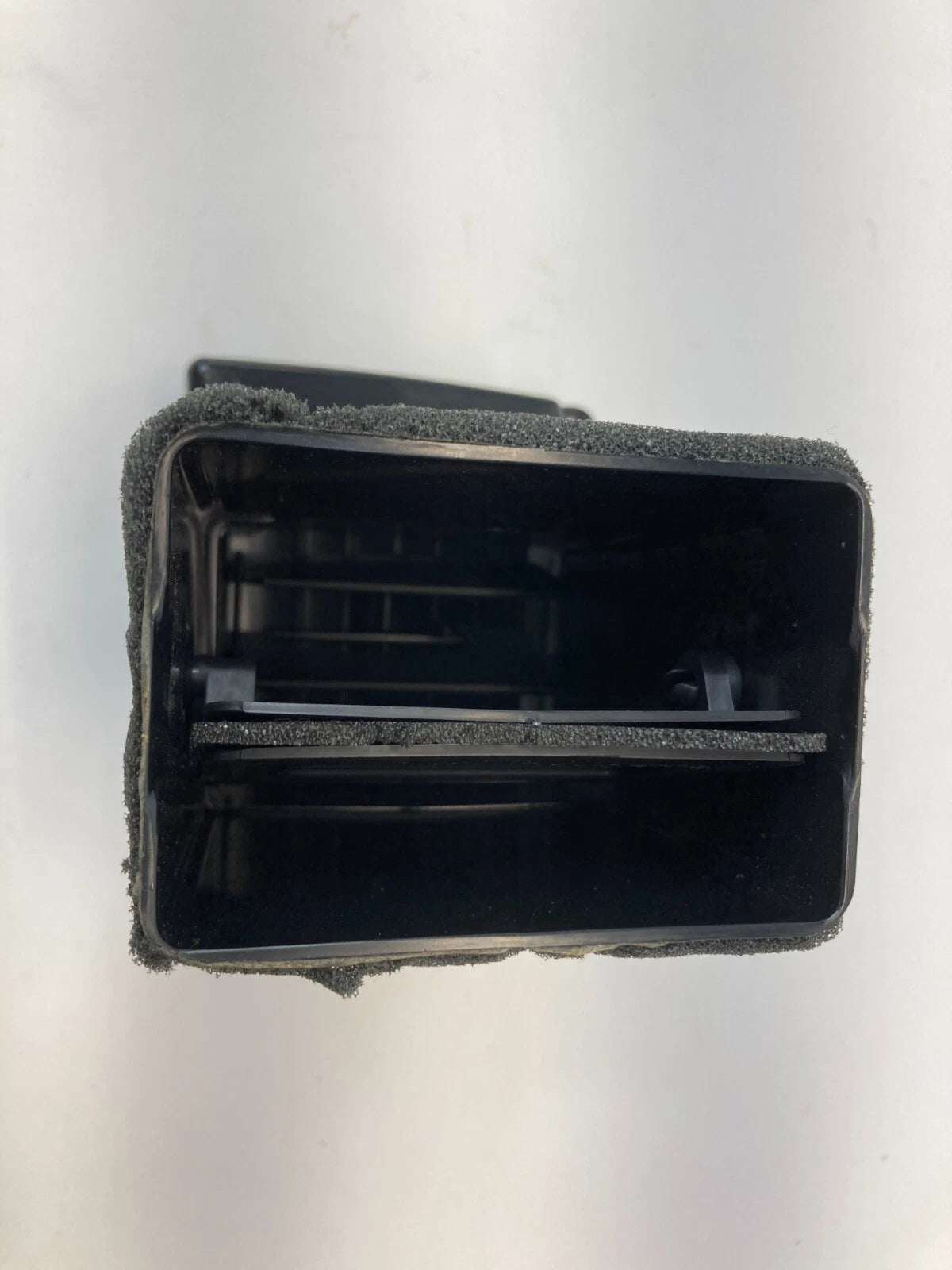 2012-2015 RAM CARGO VAN CENTER LEFT SIDE DASH A/C AIR VENT GRILLE DUCT OEM