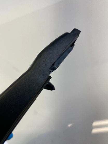 00-06 MAZDA MPV FRONT LEFT SIDE DOOR EXTERIOR MIRROR TRIM COVER BEZEL LC62-69-16