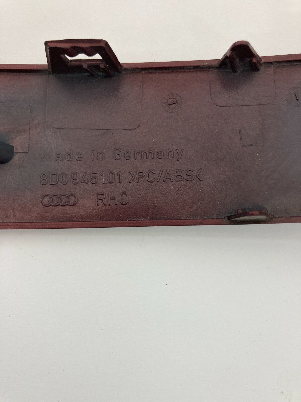 96-01 Audi A4 Quattro 00-02 Audi S4 Rear Left Taillight Lower Trim Molding Panel