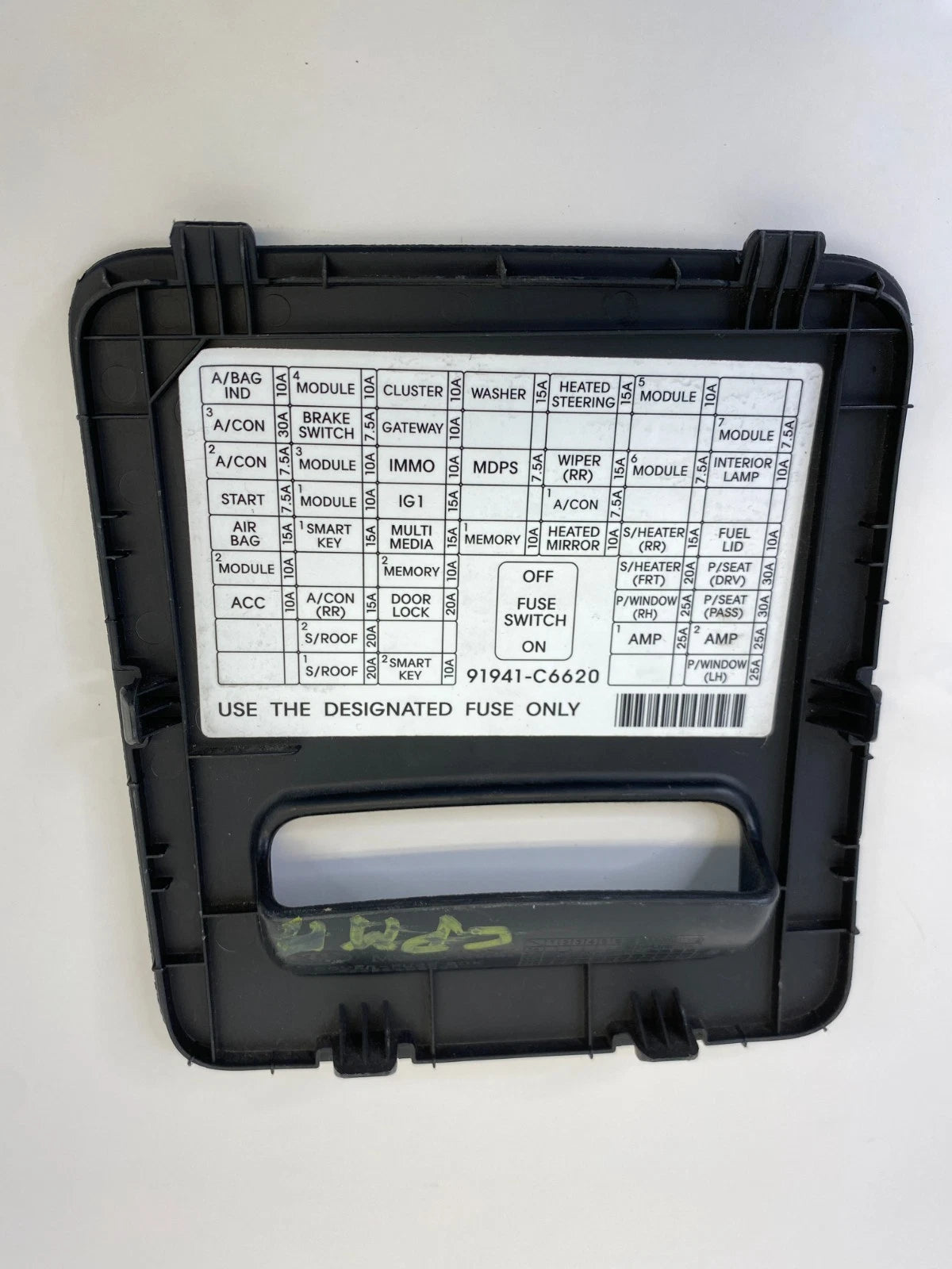 2016-2020 KIA SORENTO DRIVER SIDE DASH FUSE BOX ACCESS COVER 84752-C6000 OEM