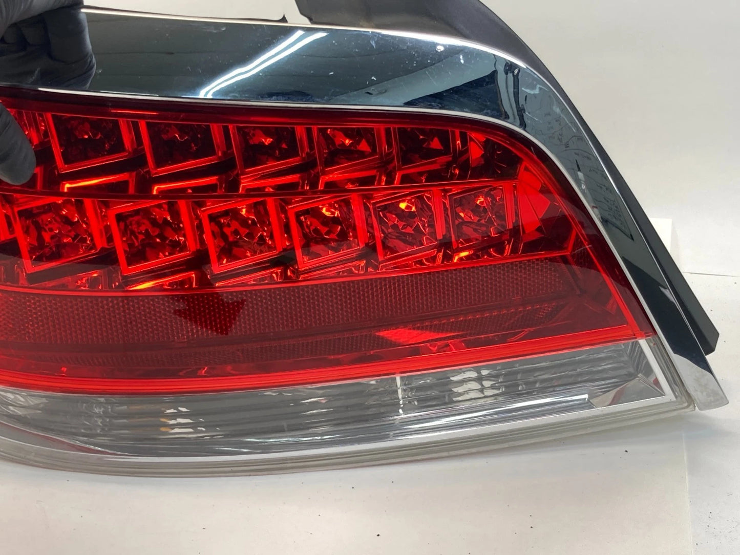 2010-2013 BUICK LACROSSE REAR LEFT DRIVER SIDE TAIL LIGHT TAILLIGHT OEM
