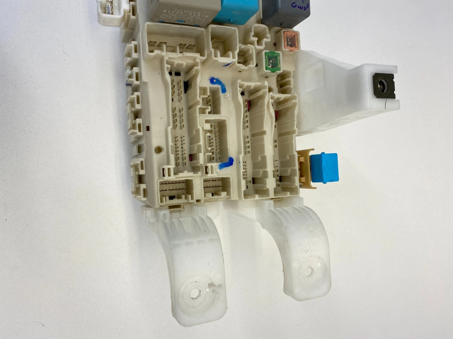 2004-2009 TOYOTA PRIUS INTERIOR DASH CABIN FUSE BOX RELAY JUNCTION BLOCK OEM
